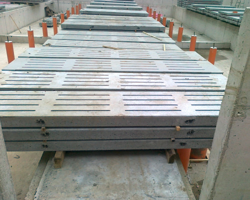 Szarvasmarha rácspadozat - h=120-300 cm x sz=40-55 cm x v=12/16 cm